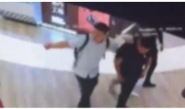 爆料打架事件视频播放,校园暴力事件引发热议，打架场面触目惊心