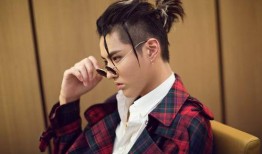 娱乐圈爆料酷哥是谁呀视频,酷哥身份大猜想，视频爆料引热议