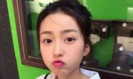对镜自拍爆料爸爸视频在线播放,爸爸视频在线播放引发热议