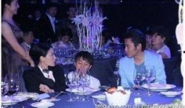 圈内爆料俩男星恋情,两大男星隐秘恋情曝光